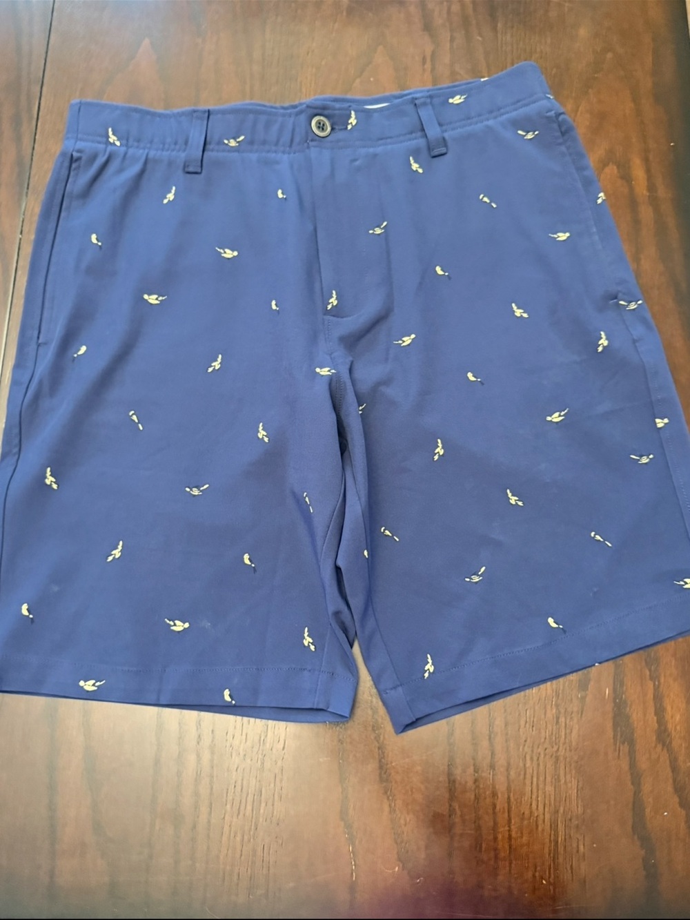 Under Armour Mens Golf Shorts Navy Blue Bridie Printed Flat Front Walking
Shorts